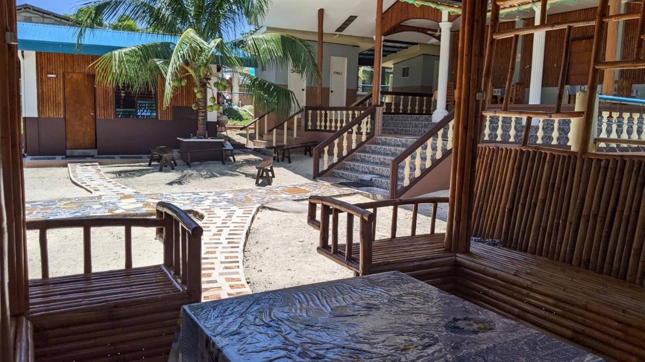 Maya Guest House - Sipaway Island San Carlos  Exterior photo