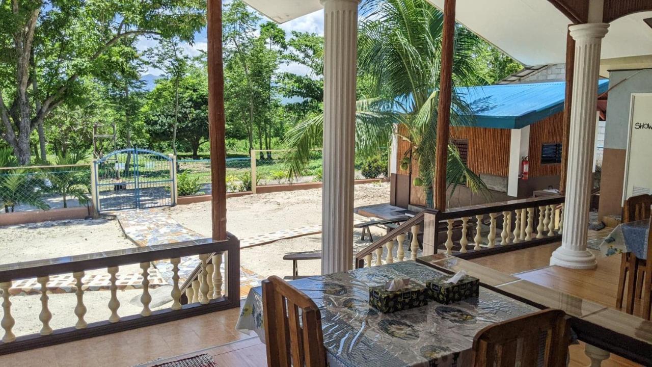 Maya Guest House - Sipaway Island San Carlos  Exterior photo