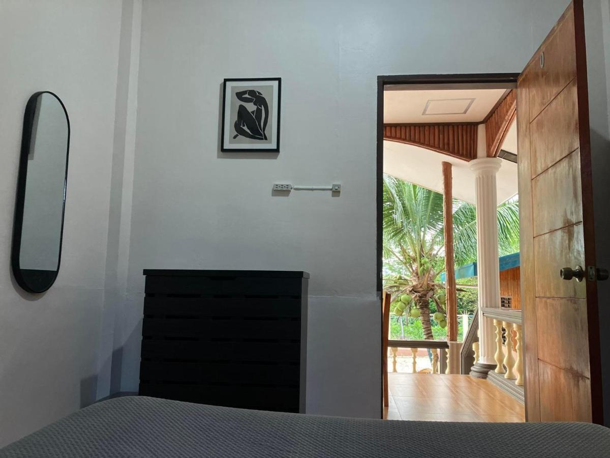 Maya Guest House - Sipaway Island San Carlos  Exterior photo