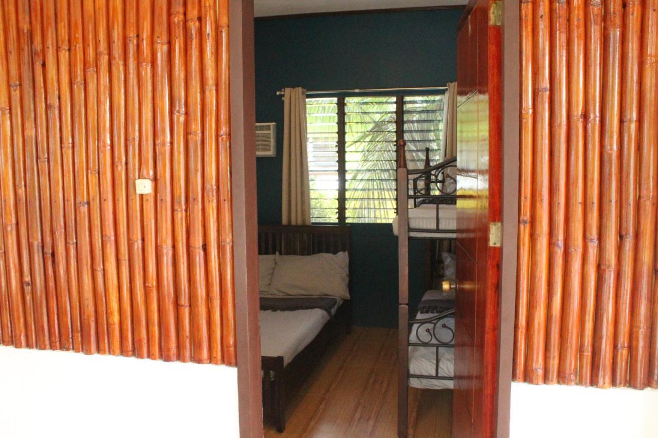 Maya Guest House - Sipaway Island San Carlos  Exterior photo